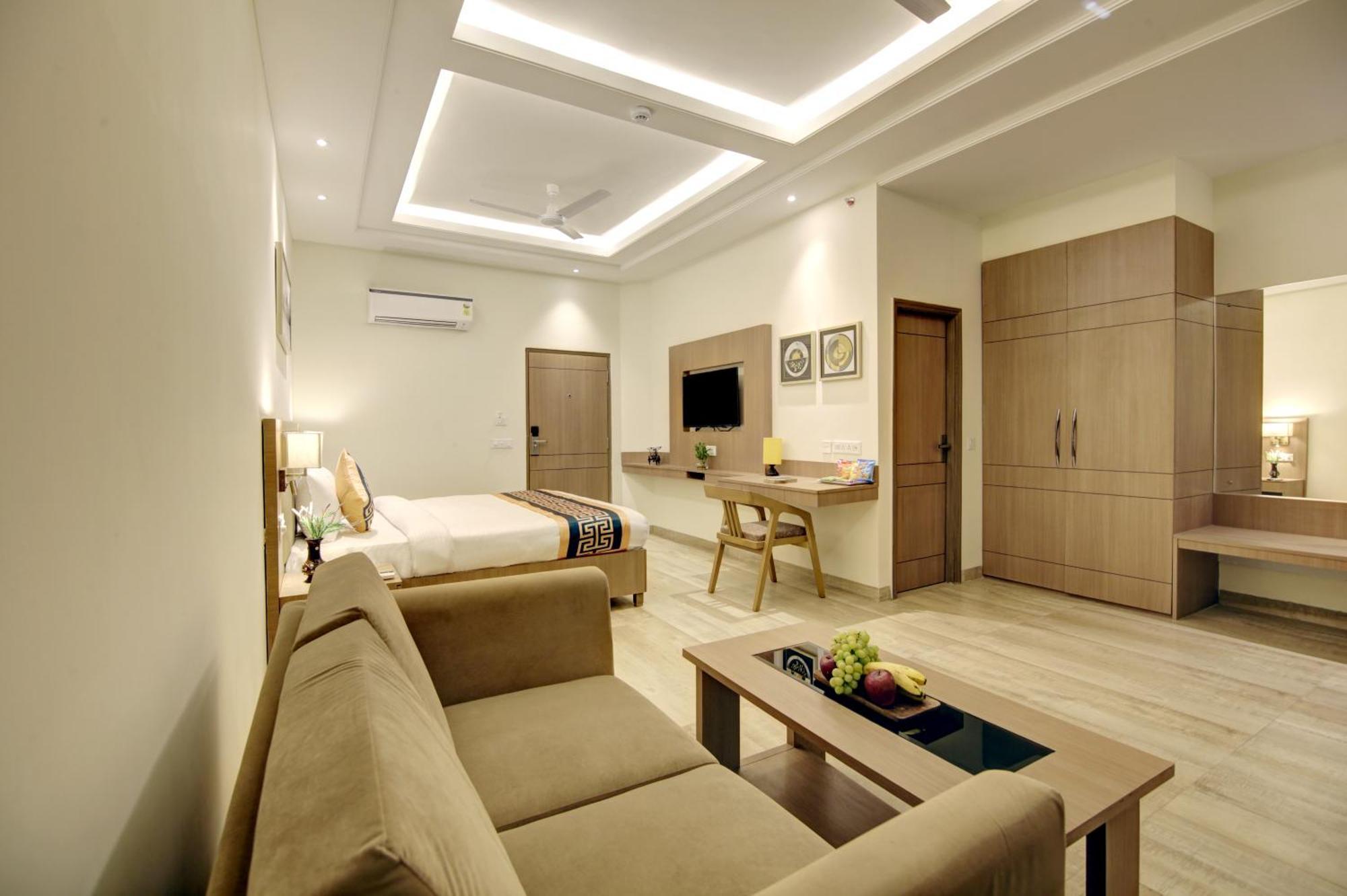 Airport Hotel Claytone Нью-Делі Екстер'єр фото