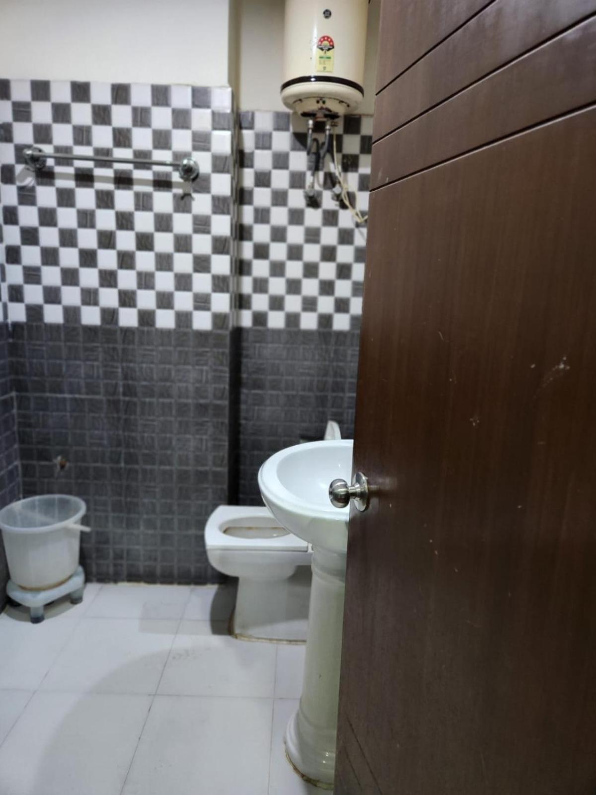 Airport Hotel Claytone Нью-Делі Екстер'єр фото